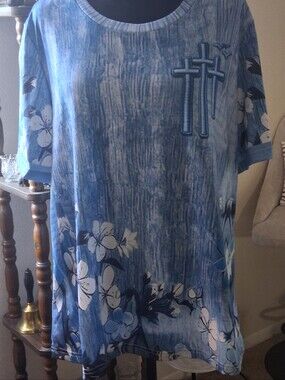 Blue Floral Short-Sleeve Women's Top
